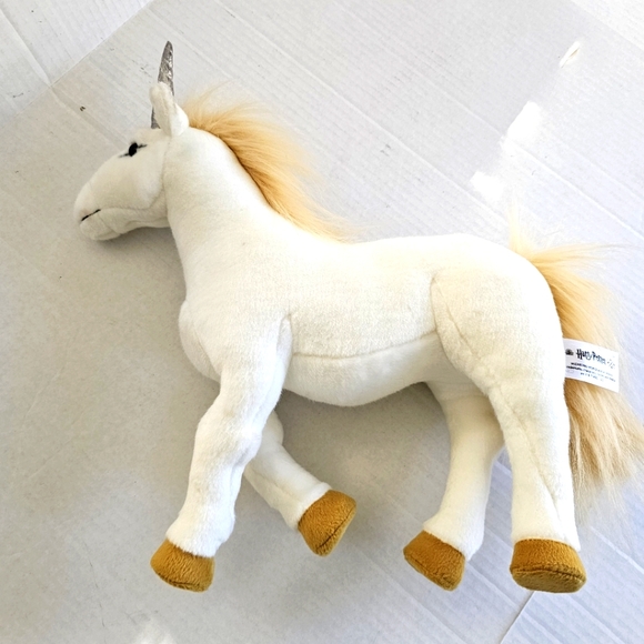 Harry Potter Wizarding World plush unicorn posable legs toy white - Picture 2 of 16